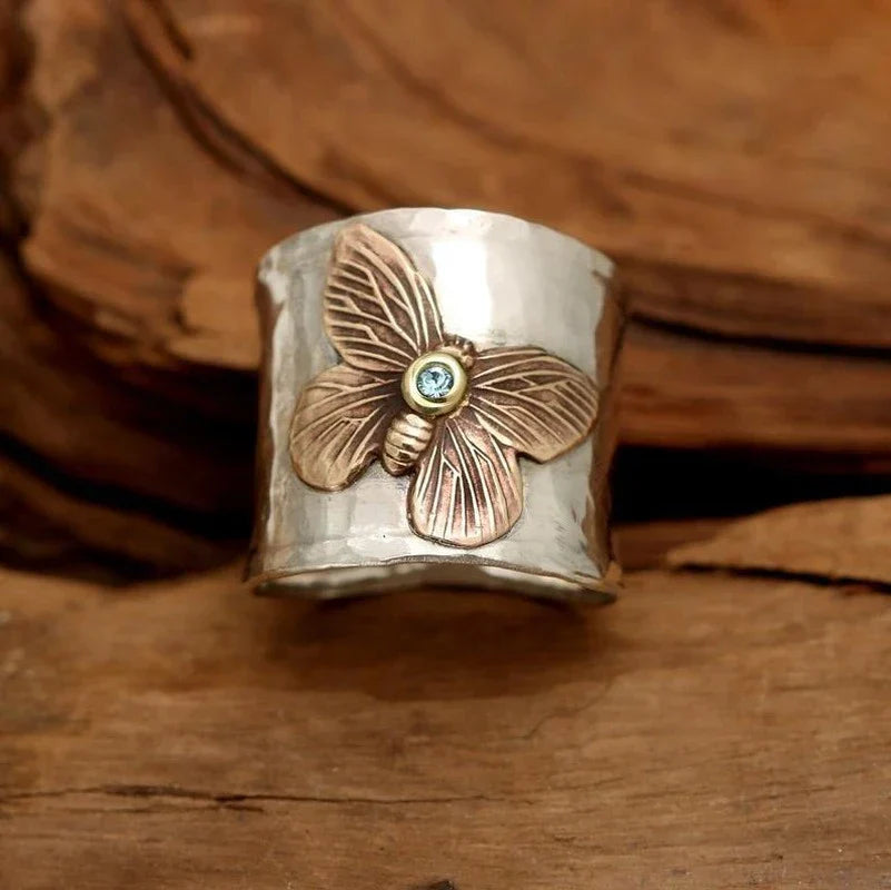 Fjäril Moho Ring med Zirconia i Antikt Silver