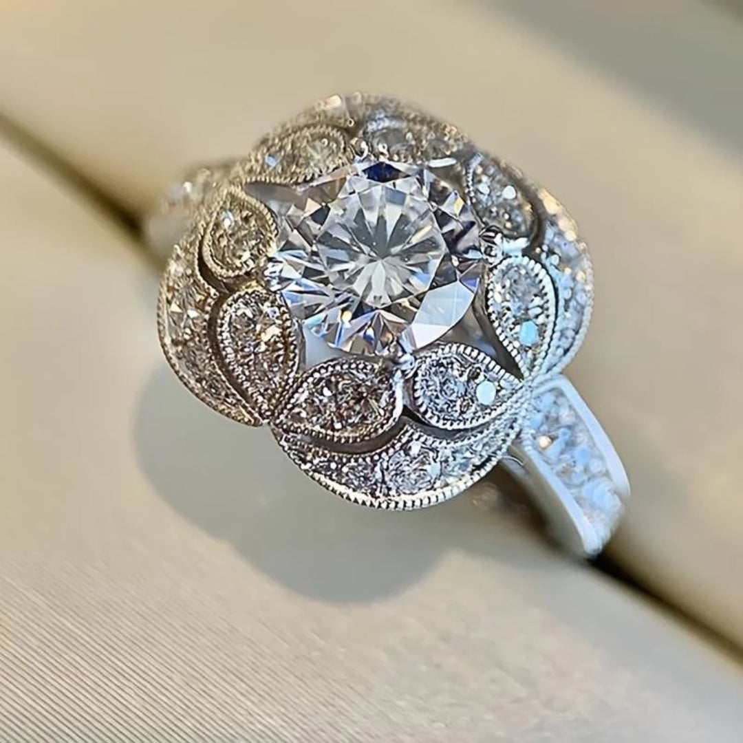 Glänsande ring i vintage silver