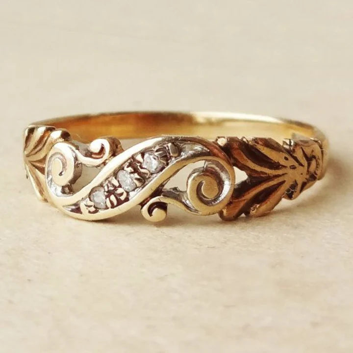 Ivy Gyllene Zirkonia Ring