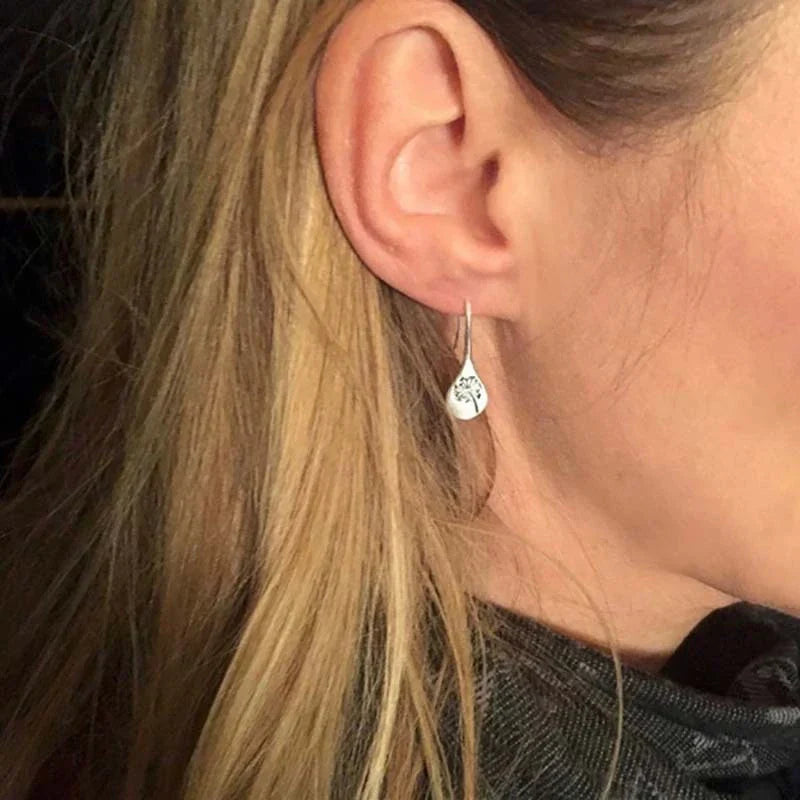 Örhänge i 925 sterling silver med lejonblad