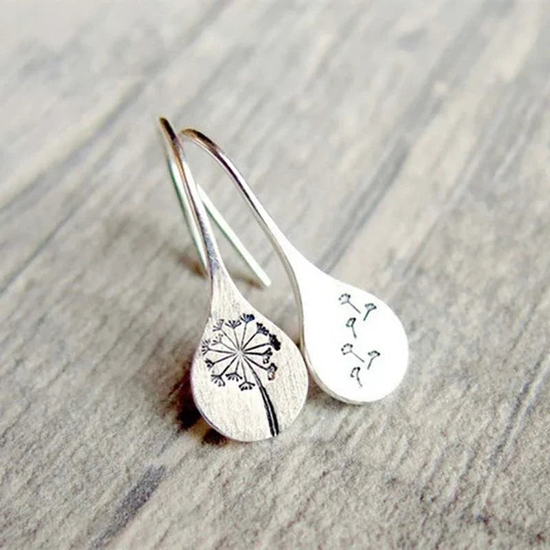 Örhänge i 925 sterling silver med lejonblad
