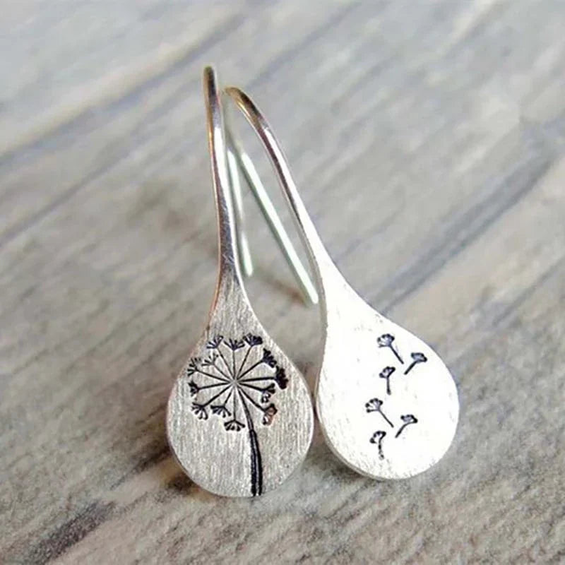 Örhänge i 925 sterling silver med lejonblad