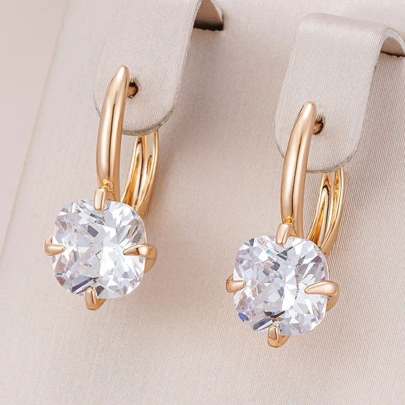 Pure Elegance-örhängen med zirkonium i guld