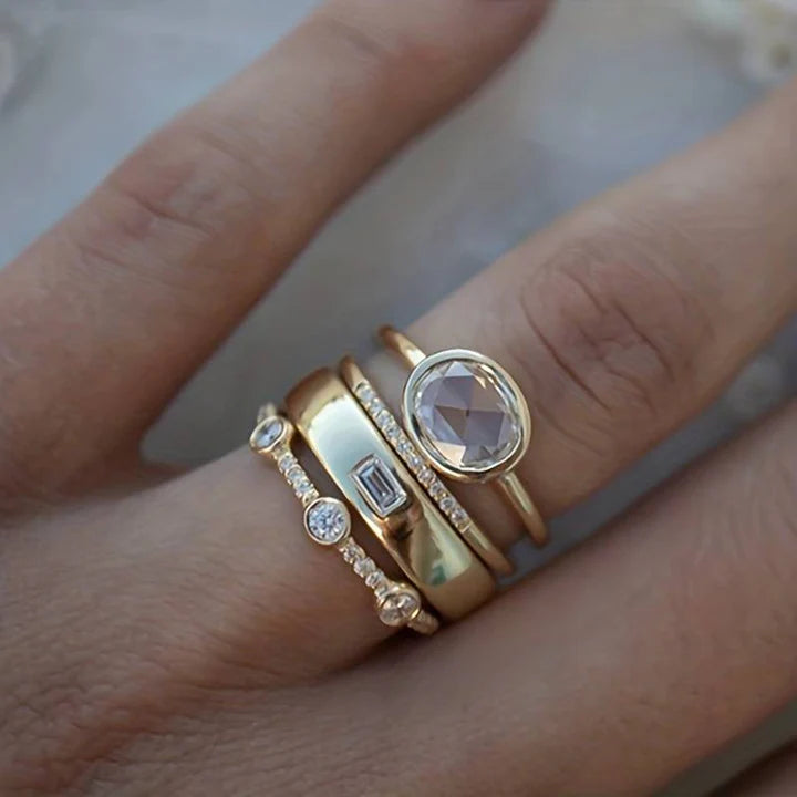 Vintage guld- och zirkoniumring-set