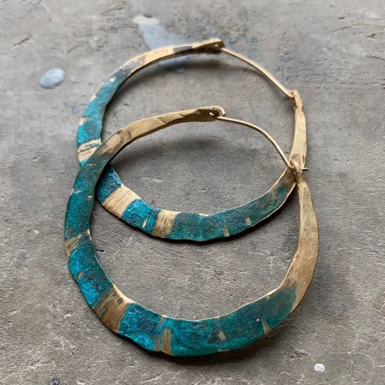Vintage ringörhängen i blått guld